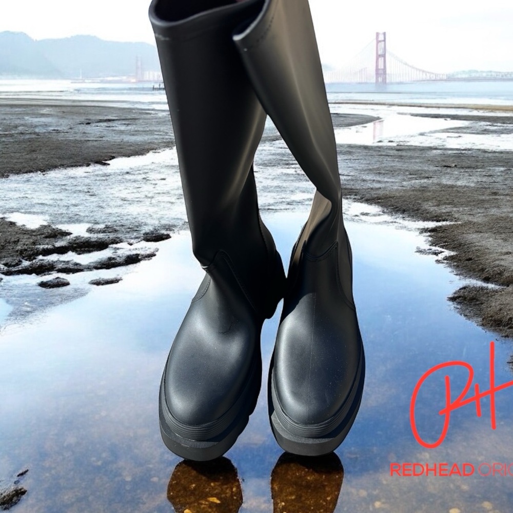 NWOT Jeffrey Campbell Inclement rain boot- size 10